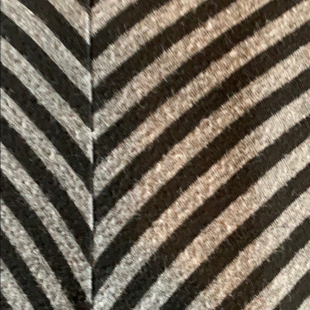 Top - Picture 3 of 3